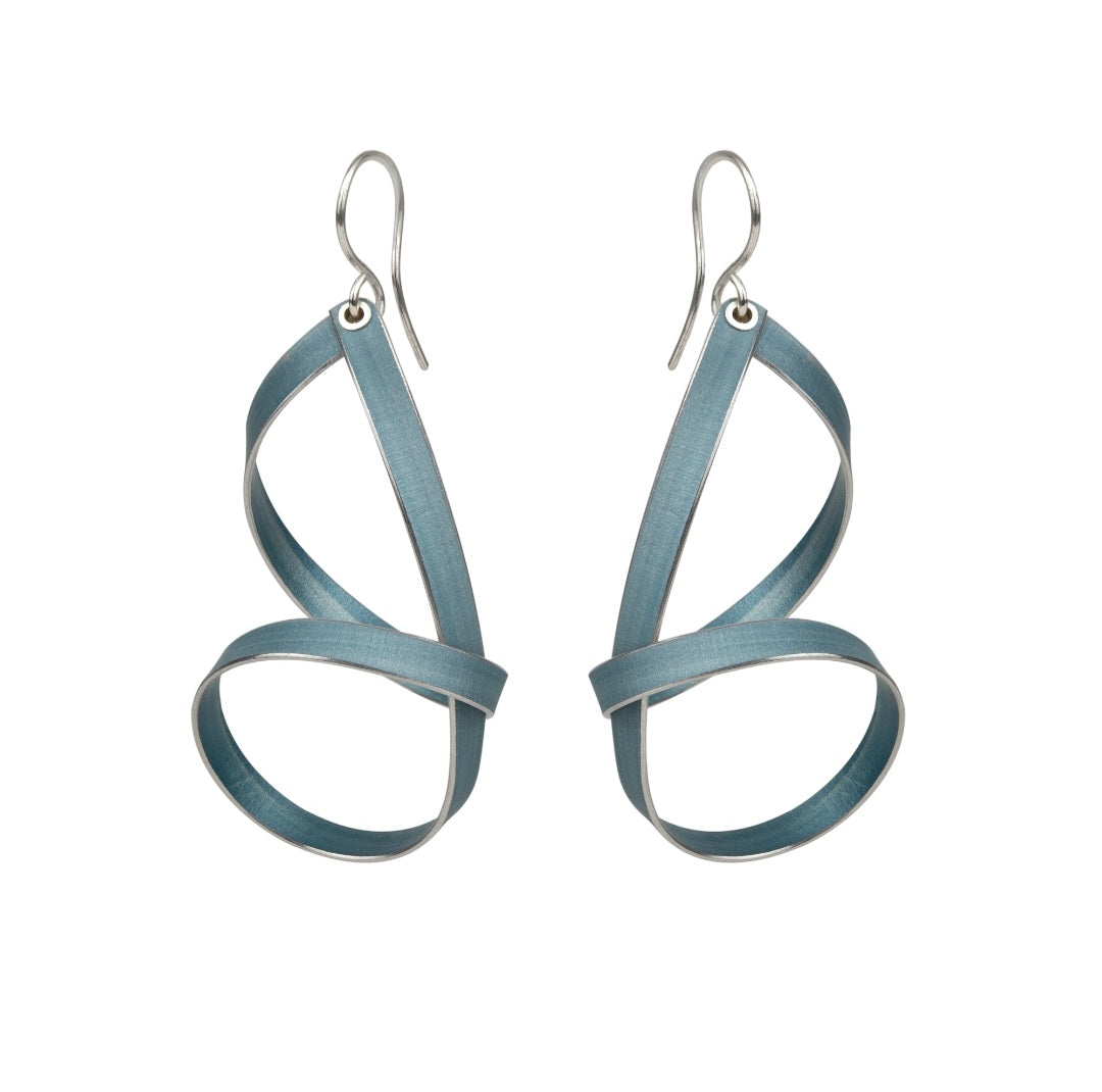 LP19 Short ribbon loopy drop earrings