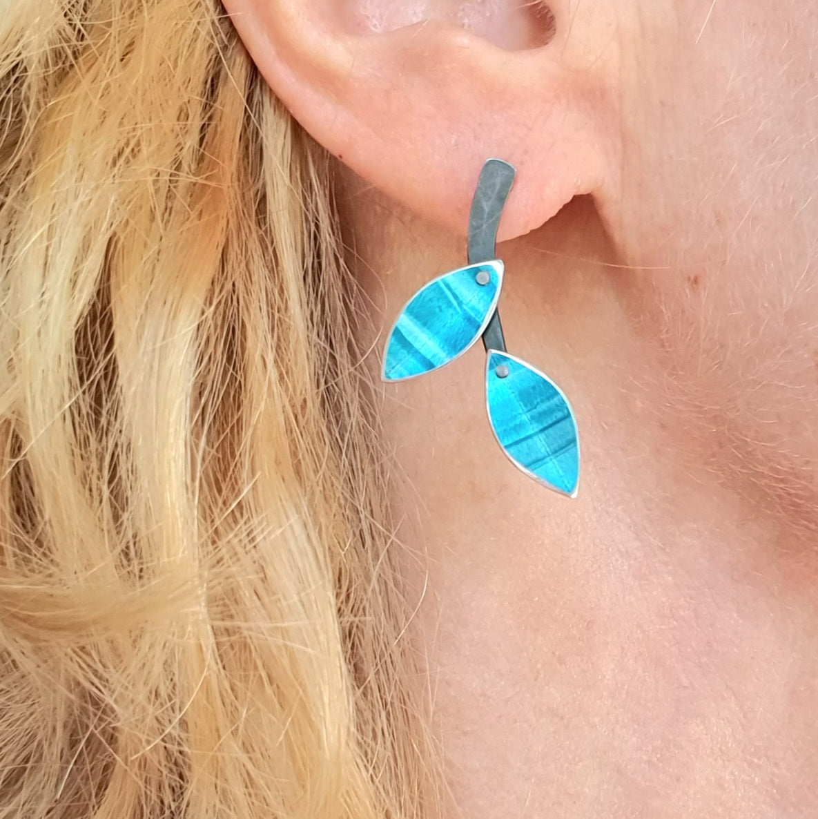 SL5 Black stem and petrol leaf stud earrings