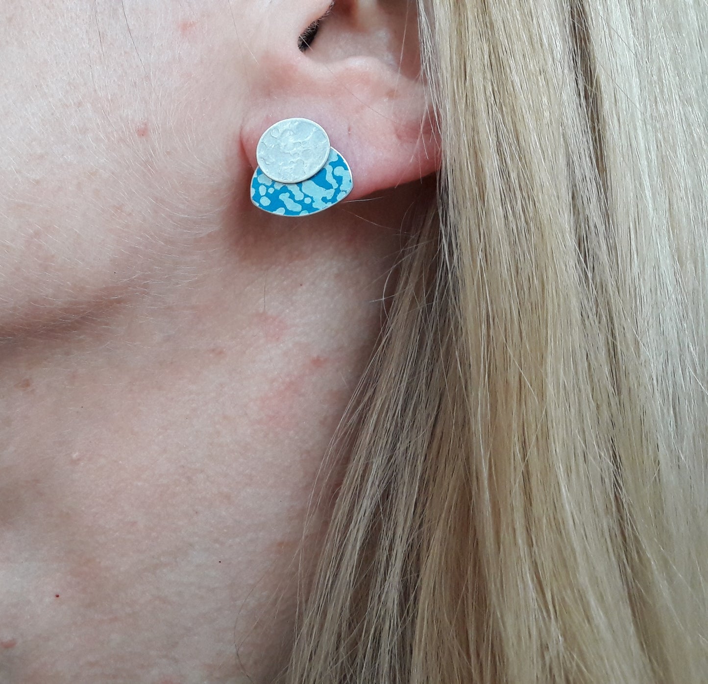 LCH1 Small silver oval and patterned anodised aluminium stud earrings