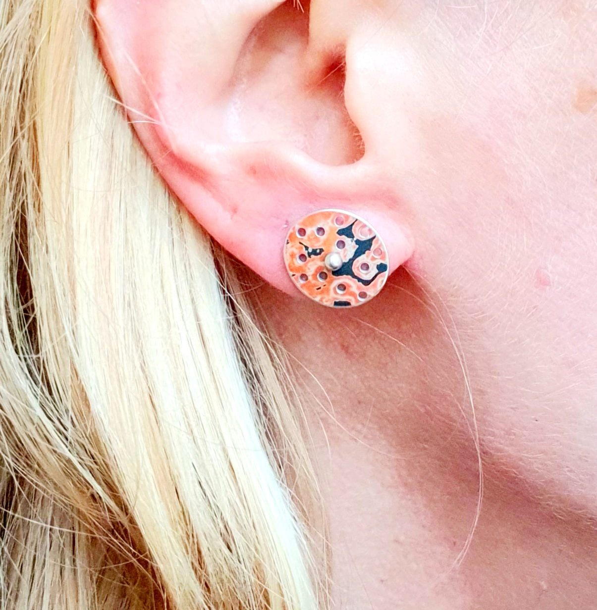 TS10 Perforated disc stud earrings