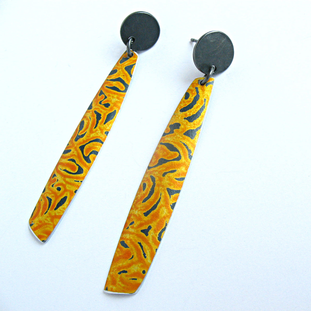 AL6 Oxidised Silver Studs And Tapered Aluminium Drops