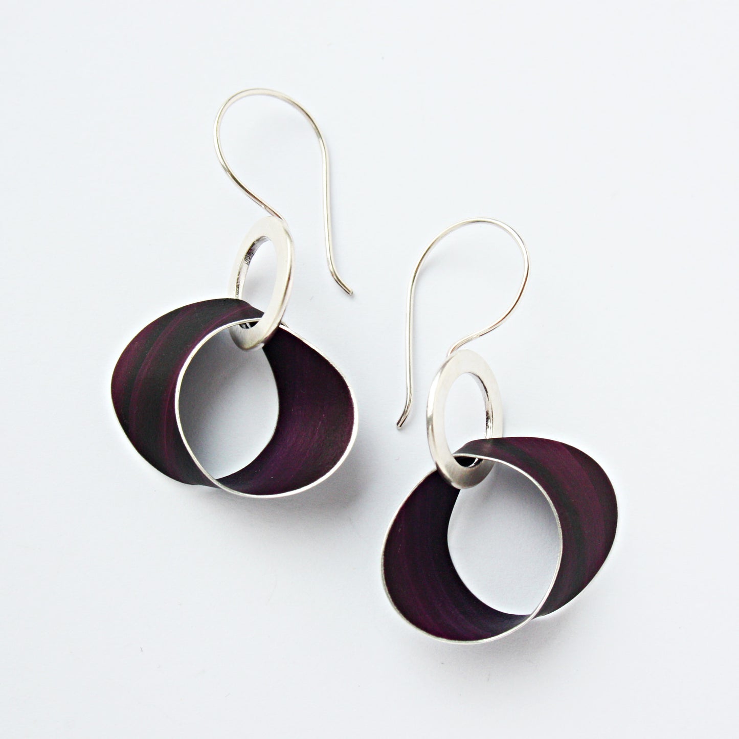 LP10 Silver Hoop Drop Earring With Twisted Loop Drop