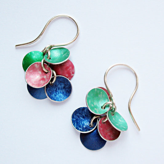 CD18 Six concave disc drop earrings