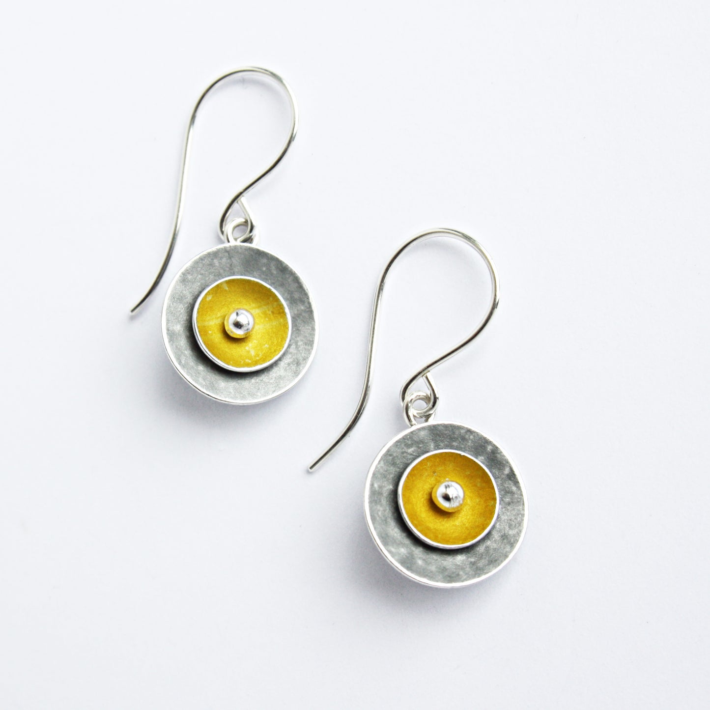 CD2 Drop earrings with double concave discs in 2 colours