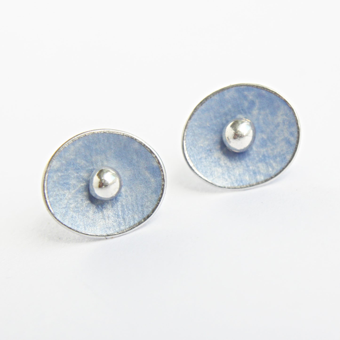 ES1 Small concave oval stud earrings