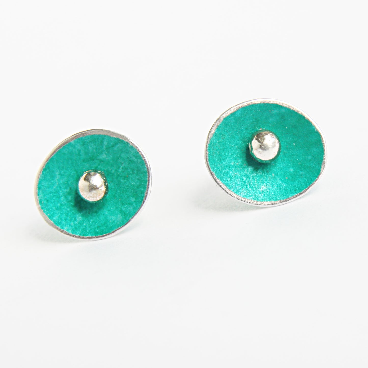 ES1 Small concave oval stud earrings