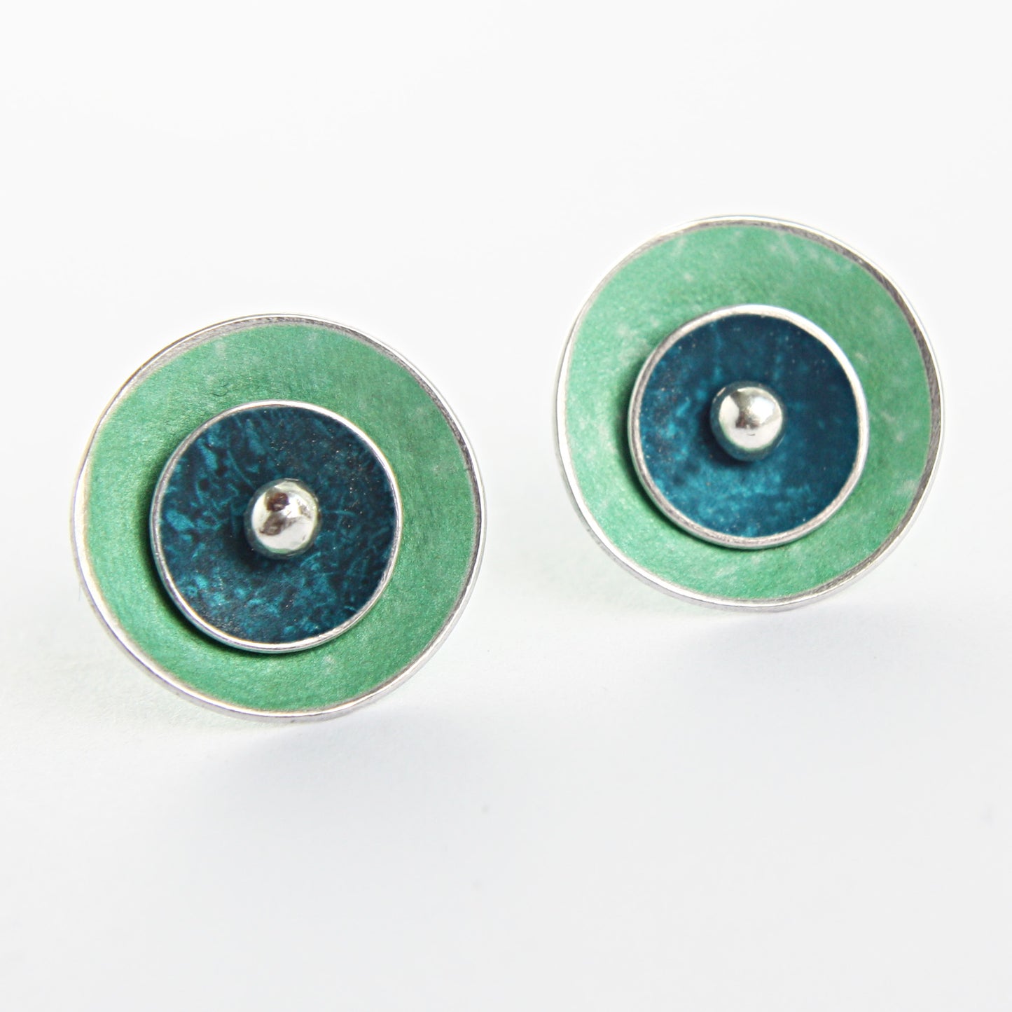 CD1 Double concave disc stud earrings