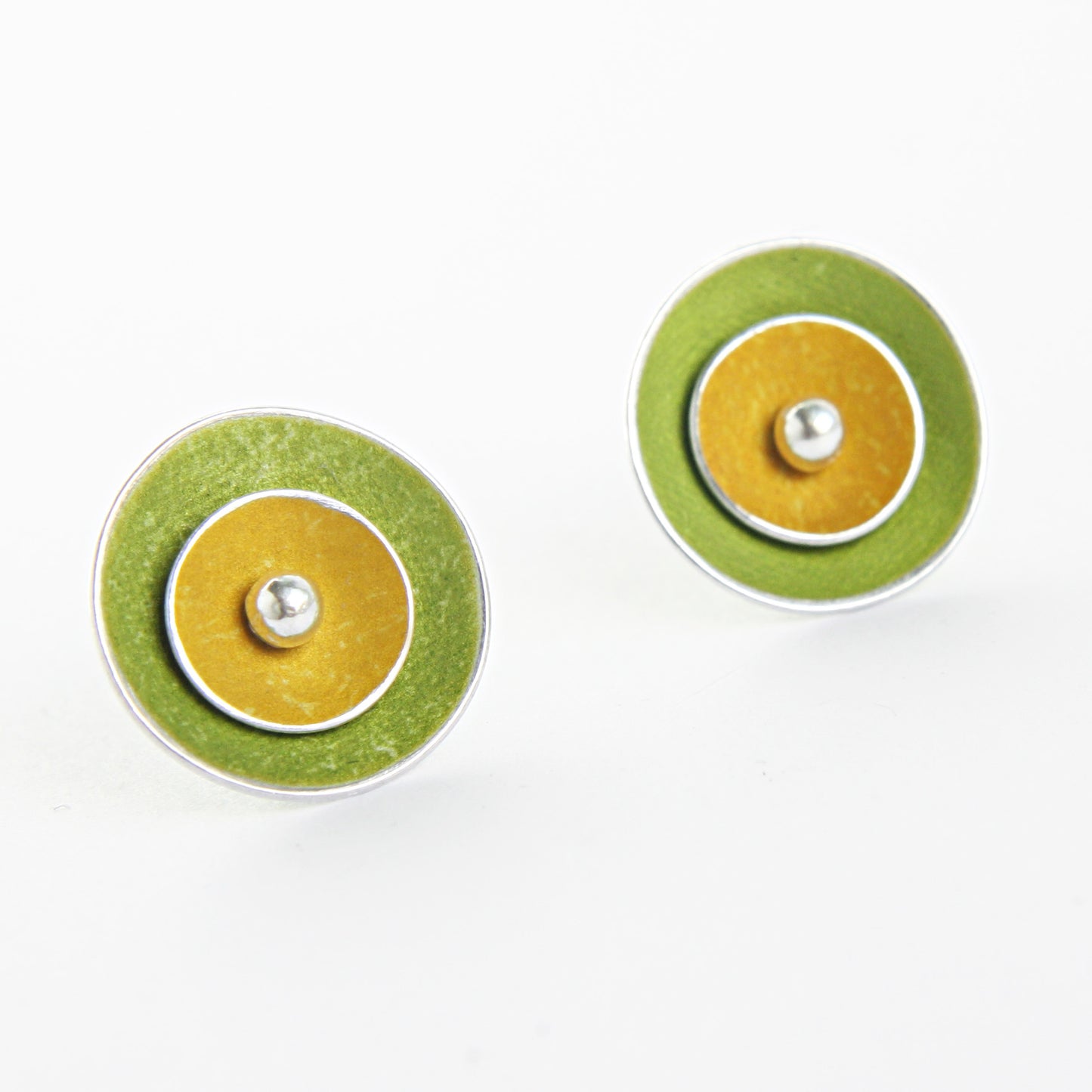 CD1 Double concave disc stud earrings