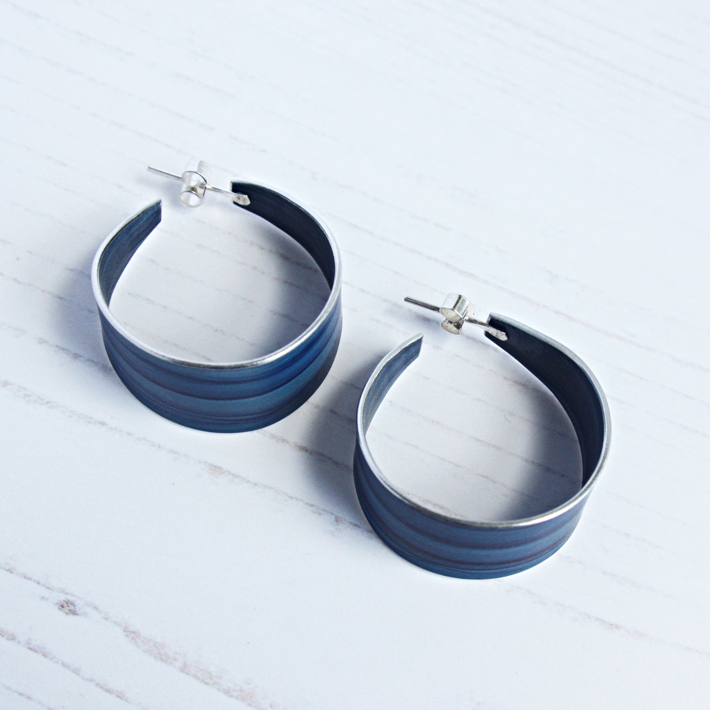 LP6 Large Hoop Stud Earrings