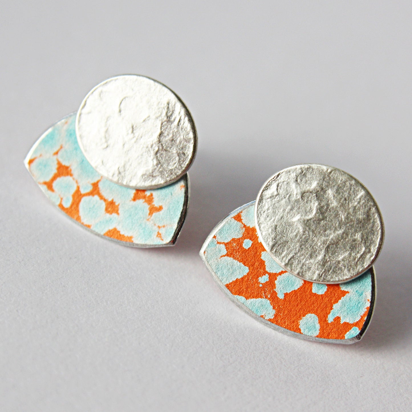 LCH1 Small silver oval and patterned anodised aluminium stud earrings