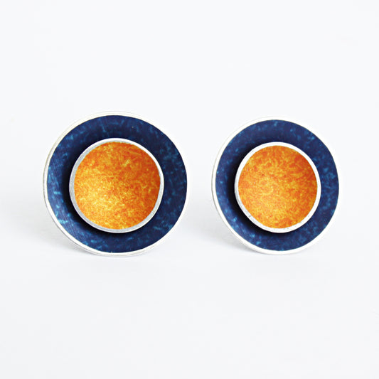 CD28 Double concave disc stud earrings