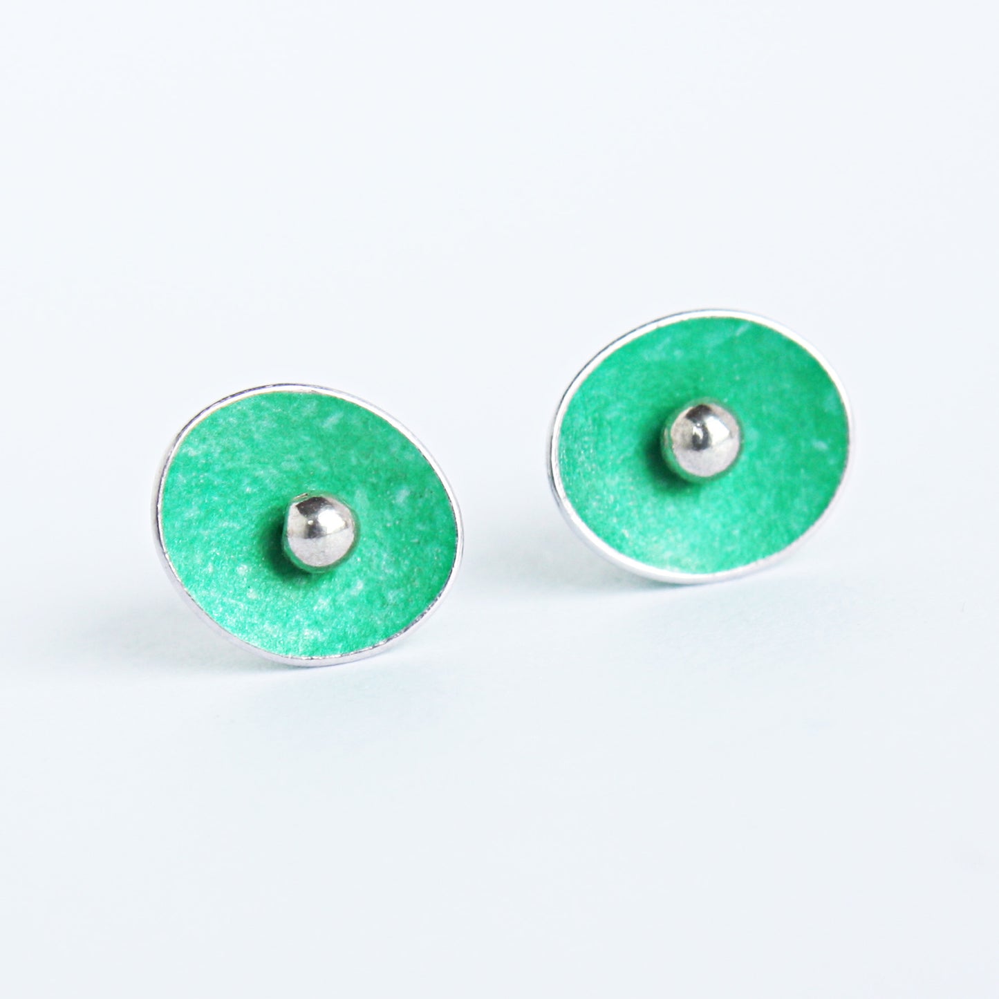 ES1 Small concave oval stud earrings