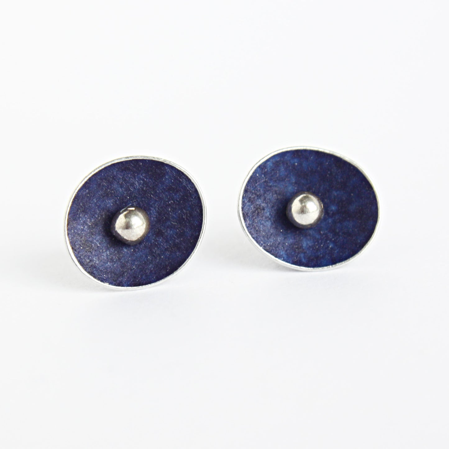 ES1 Small concave oval stud earrings