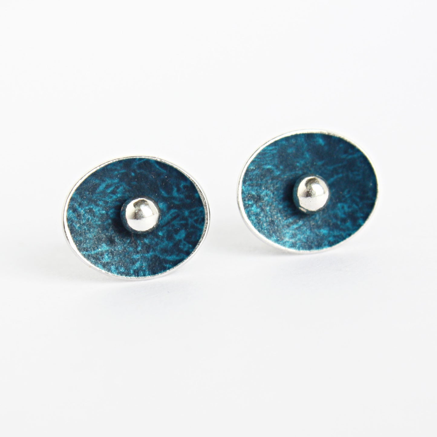 ES1 Small concave oval stud earrings