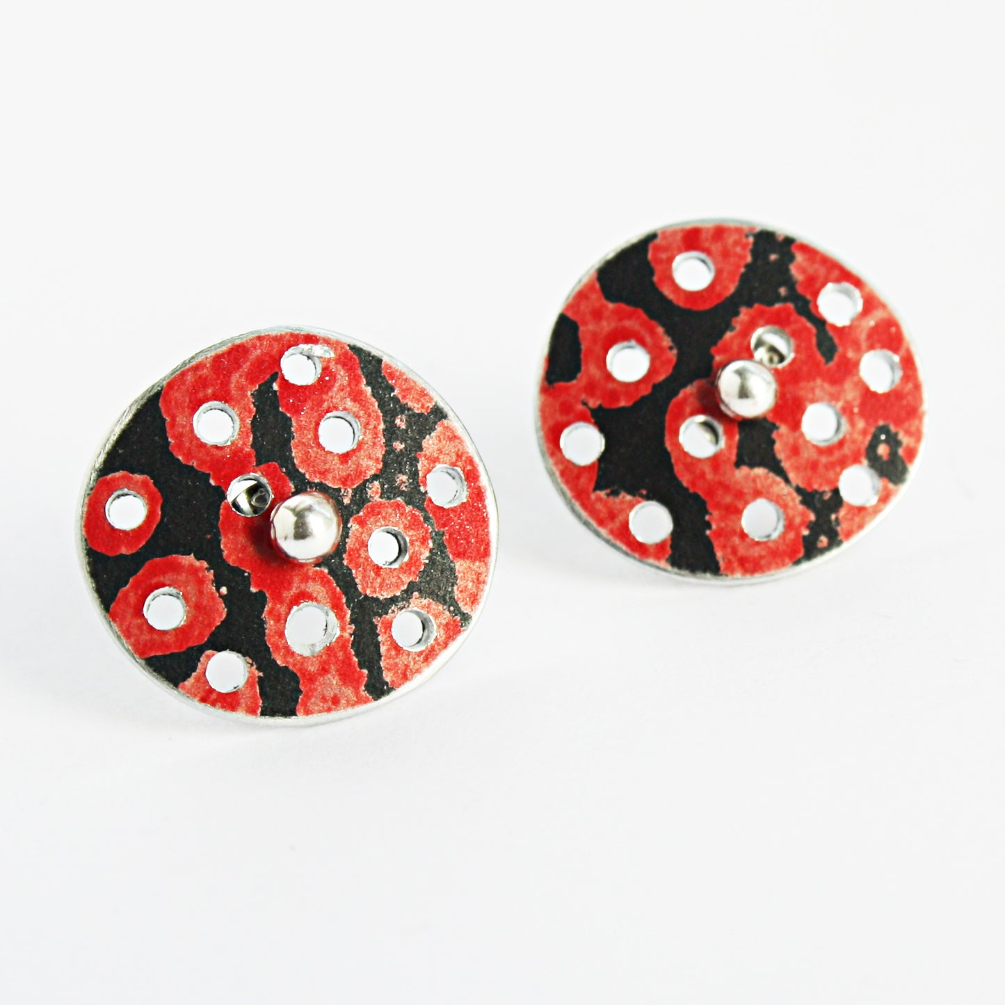 TS10 Perforated disc stud earrings