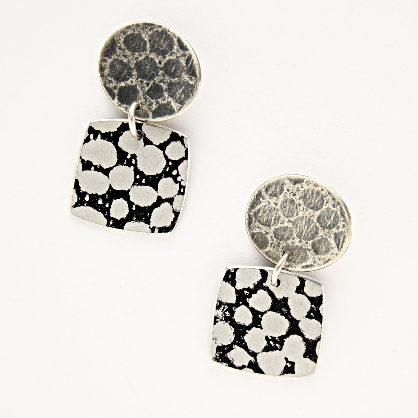 TS12 Silver Disc Stud And Spot Print Square Drop Earrings