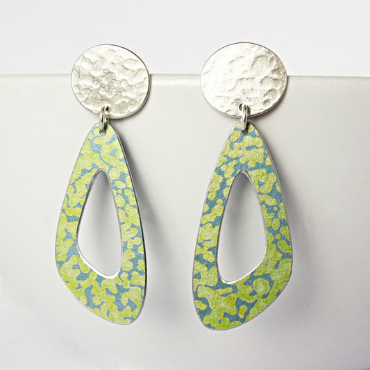 LCH5 Silver oval stud earrings with a lichen pattern long triangular hoop drop