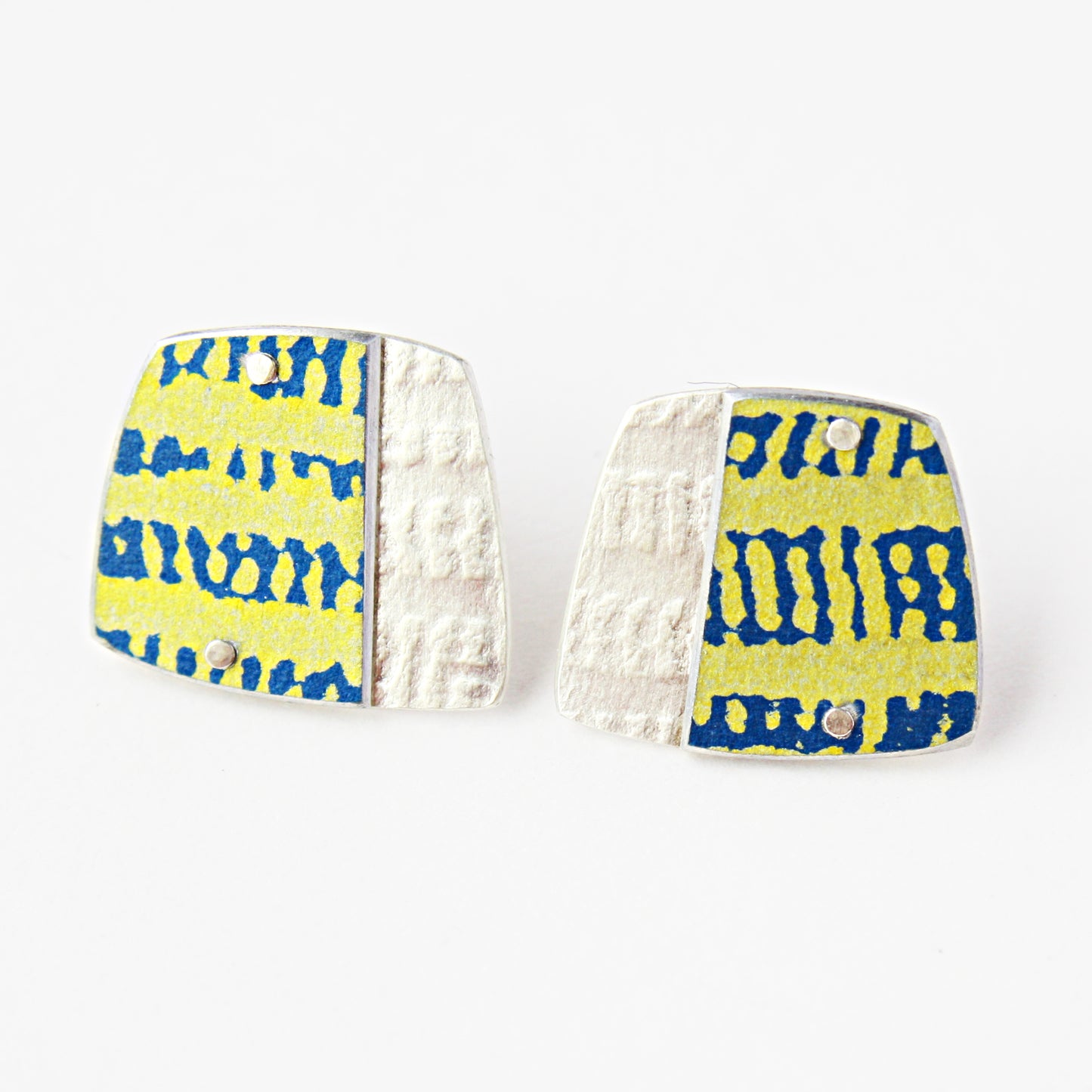 SL31 Yellow/blue on silver square Trax stud earrings