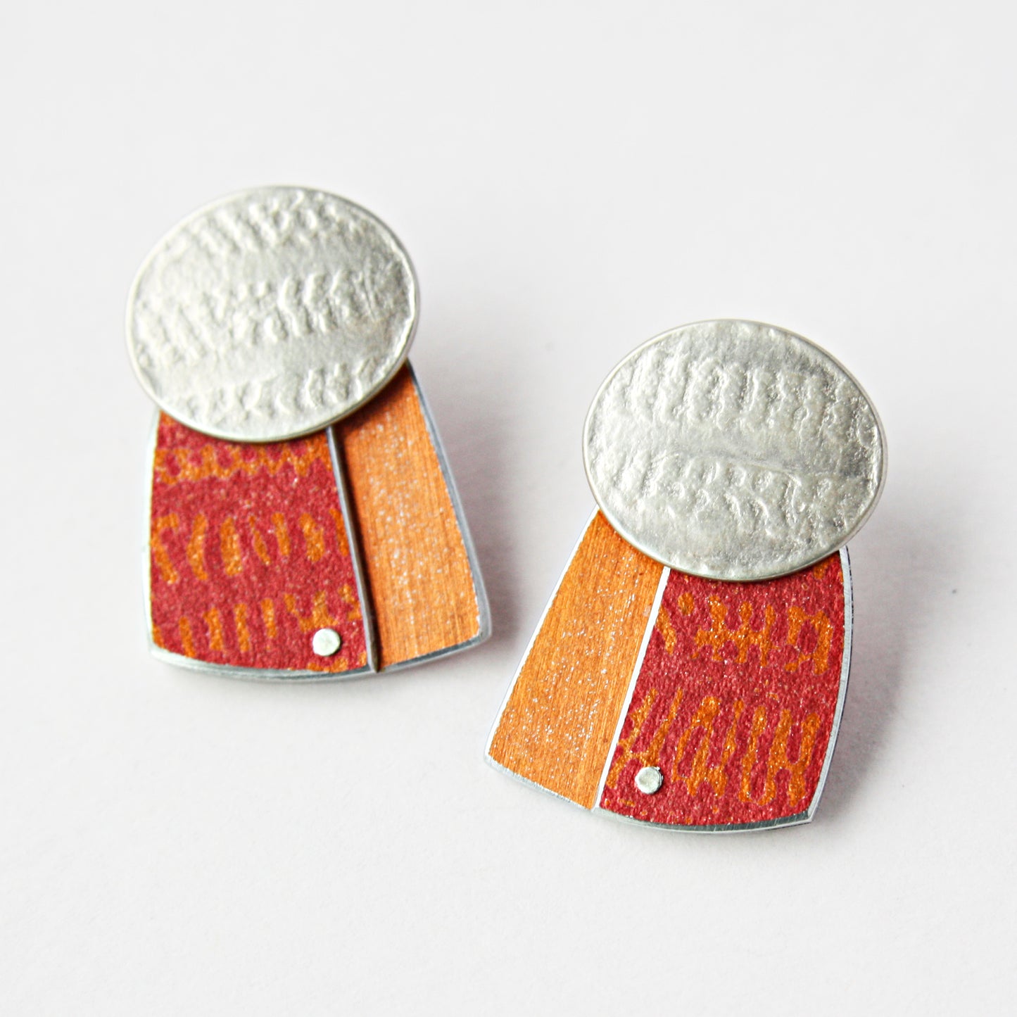 SL33 Red & orange Trax square and oval stud earrings