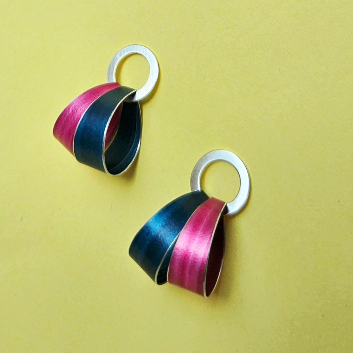 LP17 Silver hoop stud earrings with double loops