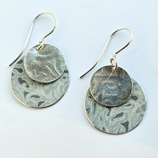 SL7 Textured silver and grey Alyssa print double disc drop earrings