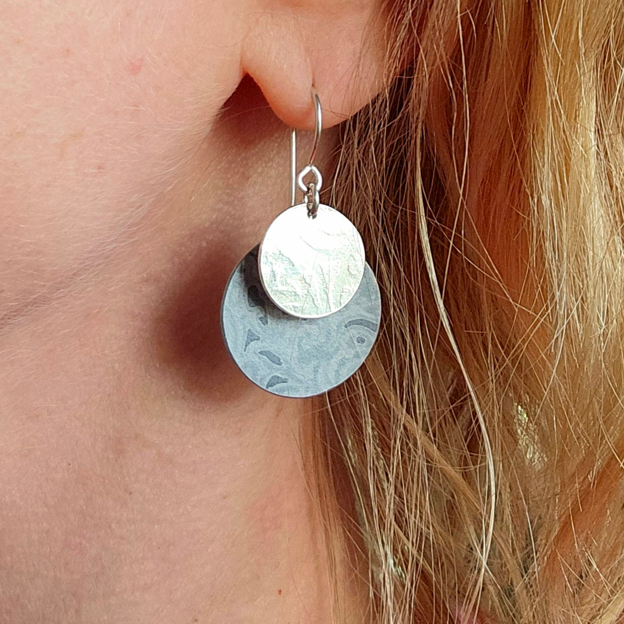 SL7 Textured silver and grey Alyssa print double disc drop earrings