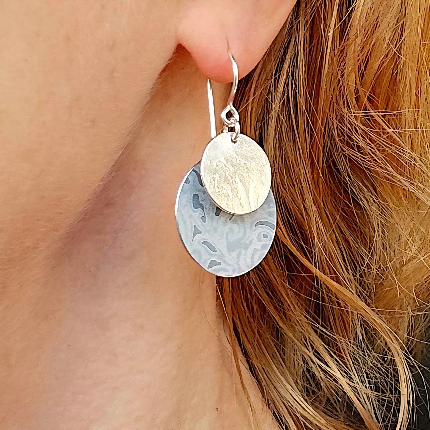 SL7 Textured silver and grey Alyssa print double disc drop earrings